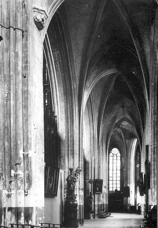 cathédrale / Kathedraal Onze-Lieve-Vrouw ten Hemel opgenomen