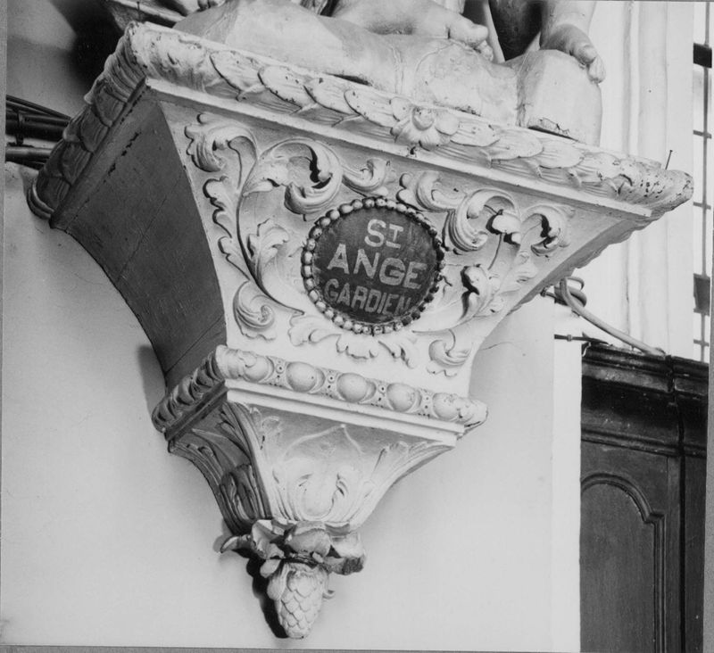console[socle] / Eglise Saint-Pierre[Chênée]