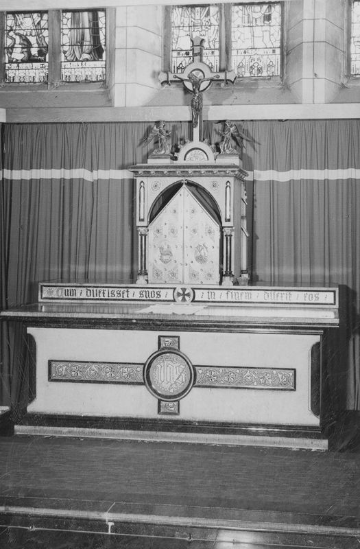 autel majeur / Eglise Sacré-Coeur[Robermont]