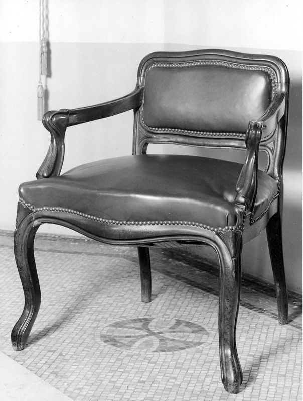 fauteuil de choeur / Kerk Sint-Pietersbanden[Attenhoven]