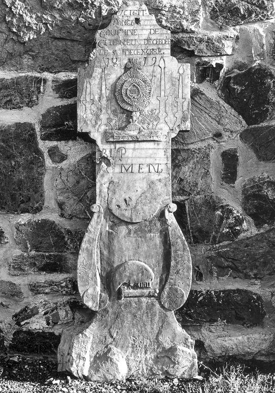 Croix funéraire de Ponge Goufine