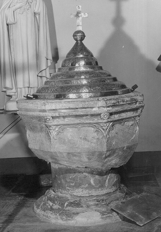 Fonts baptismaux de l'église Saint-Sébastien