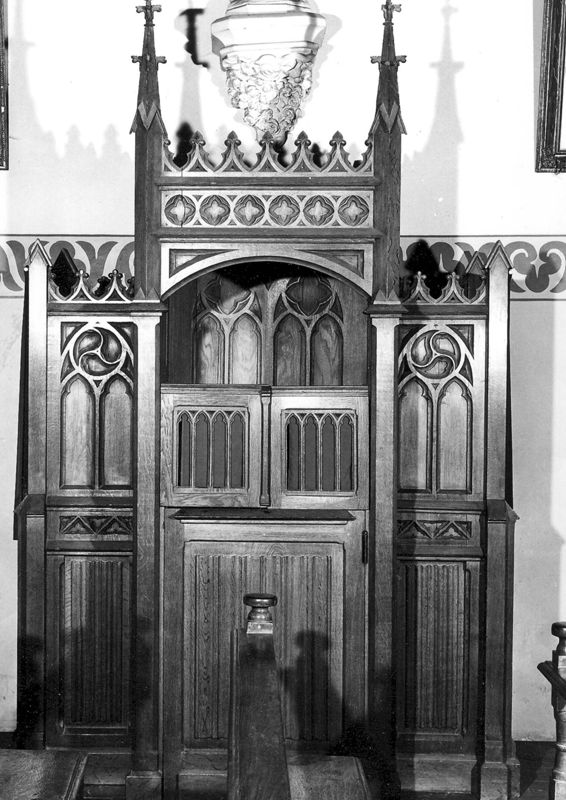 confessionnal / Eglise Saint-Monon[Jevigné]