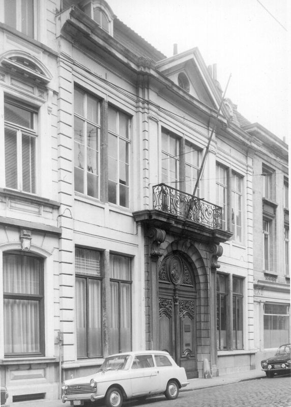 voorm. hoekcomplex z.g. "Naeldekens Couvent"