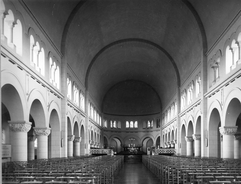 église paroissiale / Kerk O.L.Vrouw der Genaden[Vogelzang][Sint-Pieters-Woluwe]