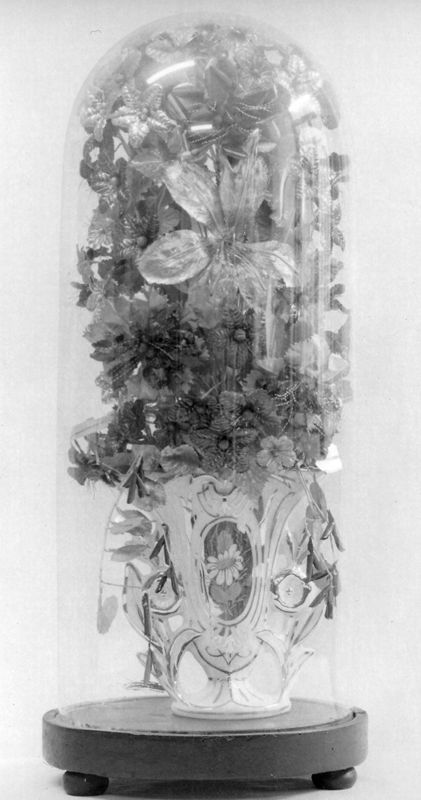 bouquet sous globe / Kerk Sint-Gerulphus[Drongen]