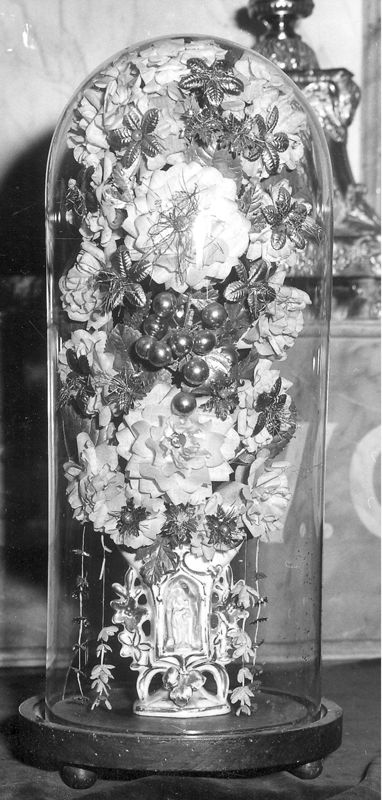 bouquet sous globe / Kerk Sint-Michiel[Sint-Lievens-Houtem]
