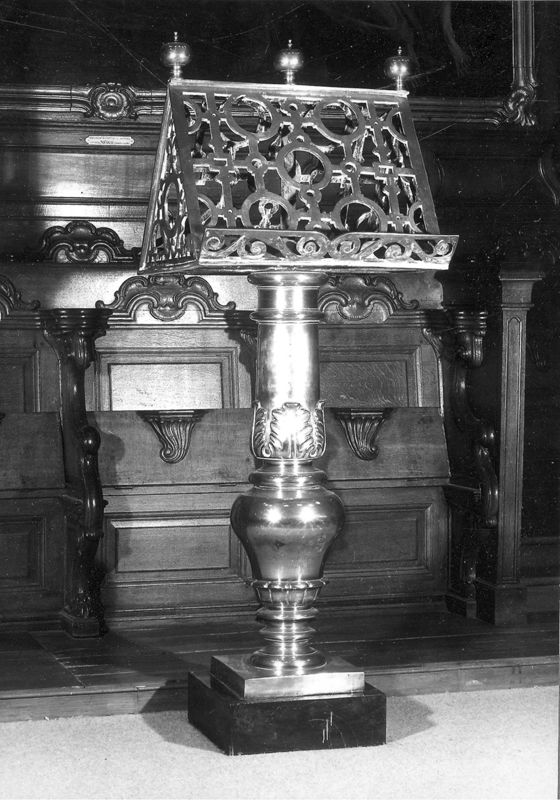 lutrin de choeur / Cathédrale Saint-Aubain