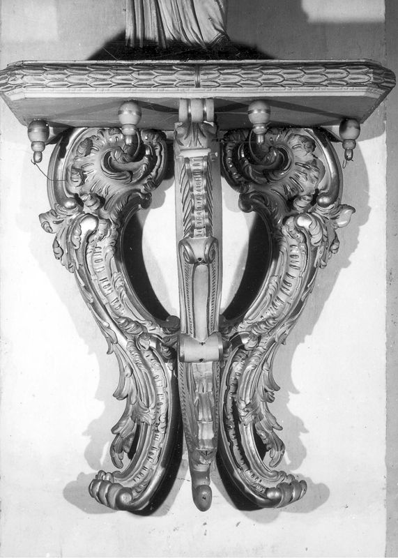 console[mobilier] / Eglise Notre-Dame d'Harscamp[Namur]