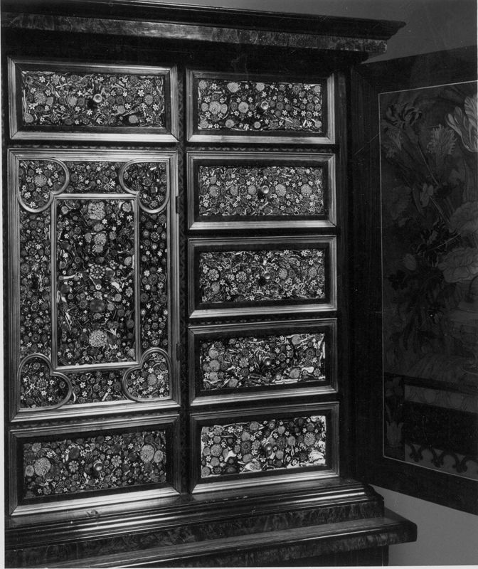 cabinet "millefiori"