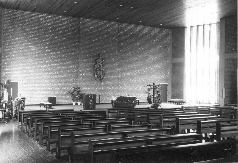 église-salle / Kerk O.L.Vrouw van Fatima[Bret]