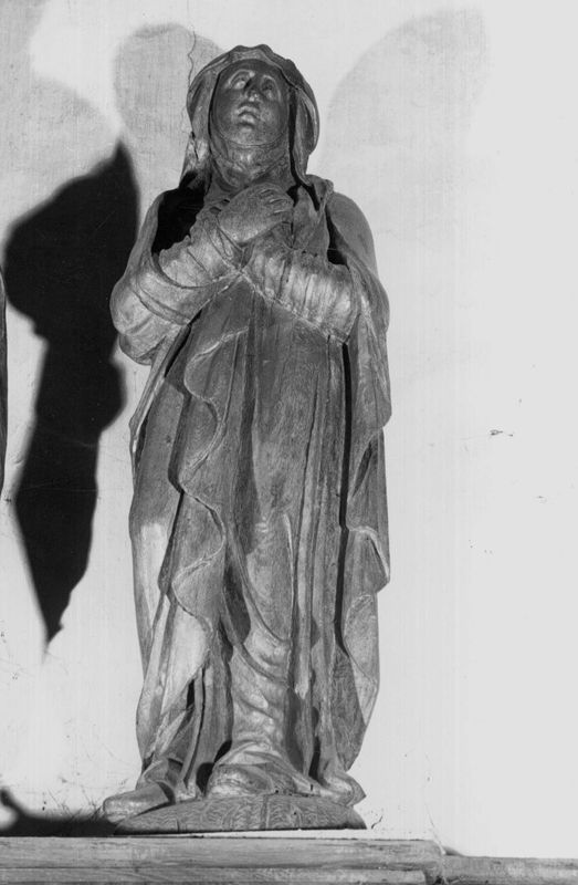 Calvaire: saint Jean et la Vierge