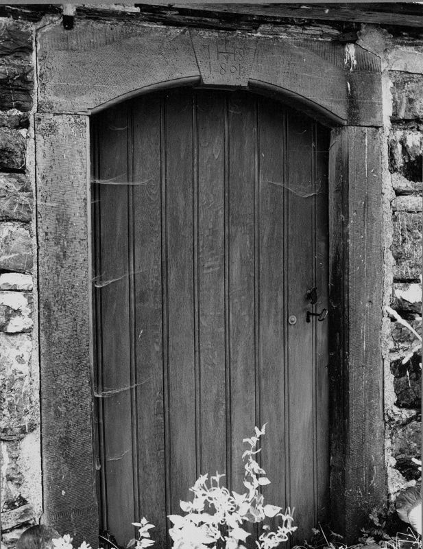 portail d'église / Chapelle Saint-Remacle[Reharmont]