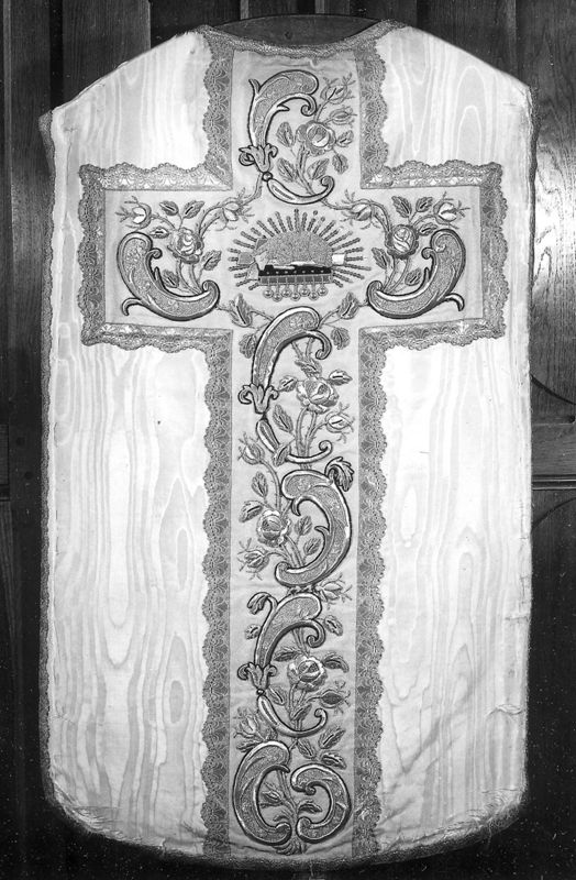 vêtement liturgique / Kerk Sint-Martinus[Velzeke-Ruddershove]