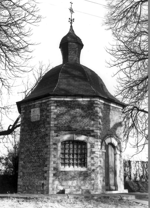 chapelle[bâtiment] / Kapel van de Zaligmaker