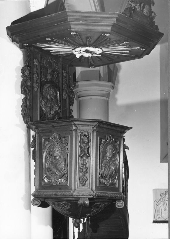 chaire de vérité / Kerk Sint-Catharina[Sint-Katharina-Lombeek]