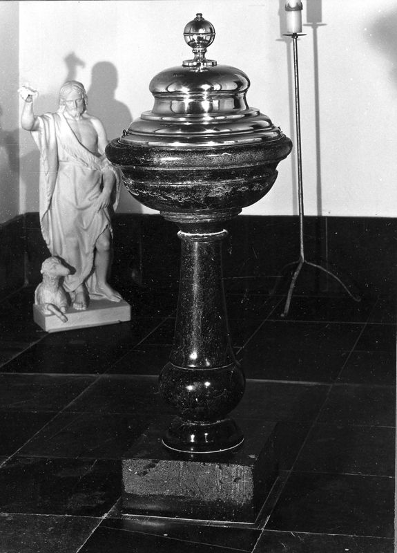 fonts baptismaux / Eglise Saint-Roch[Jehanster]