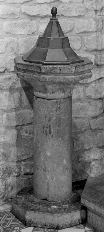 fonts baptismaux / Kerk Sint-Brixius[Sint-Brixius-Rode(Meise)]