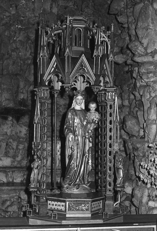 dais de procession / Eglise Saint-Pierre[Nessonvaux]