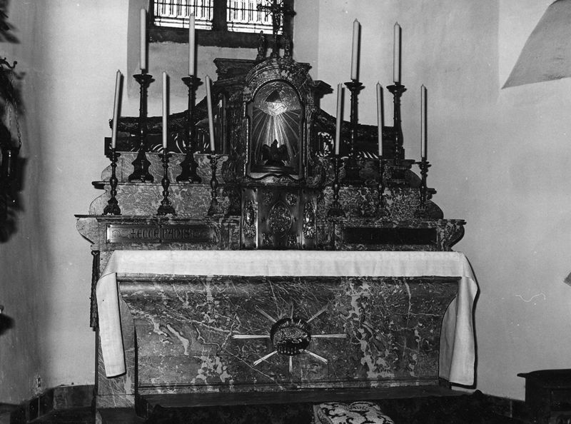 autel à retable / Eglise Notre-Dame[Dieupart]