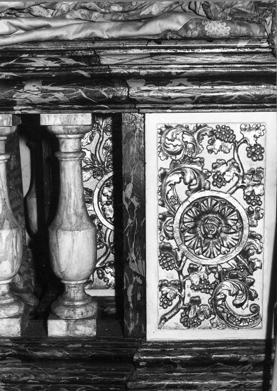 banc de communion / Eglise Saint-Jean-l'Evangéliste[Beaufays]