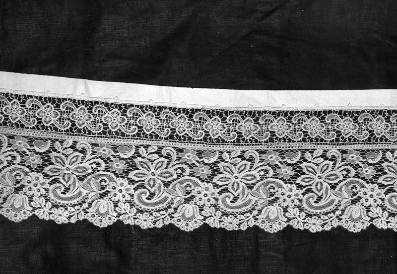 bande[textile] / Eglise Notre-Dame Immaculée[Sougné-Remouchamps]