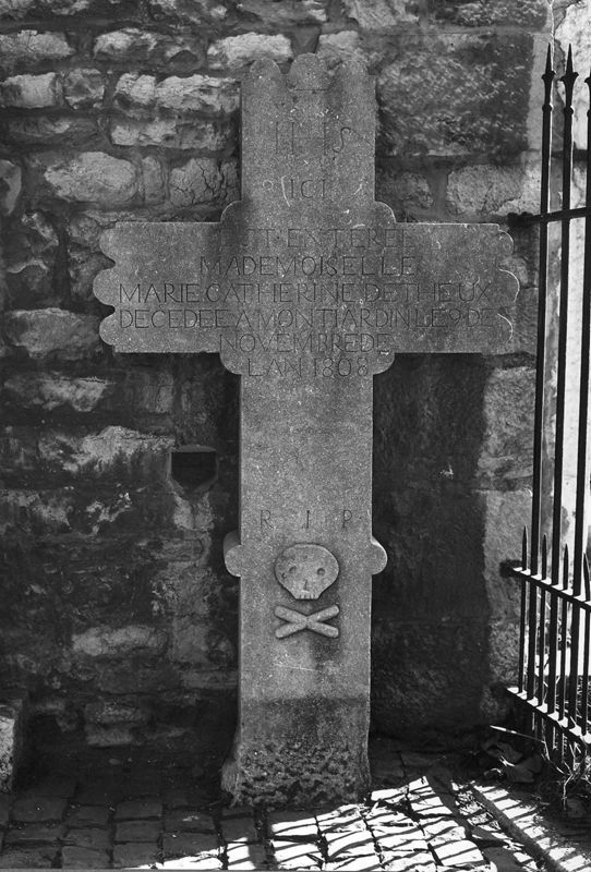 Croix funéraire de Marie-Catherine de Theux