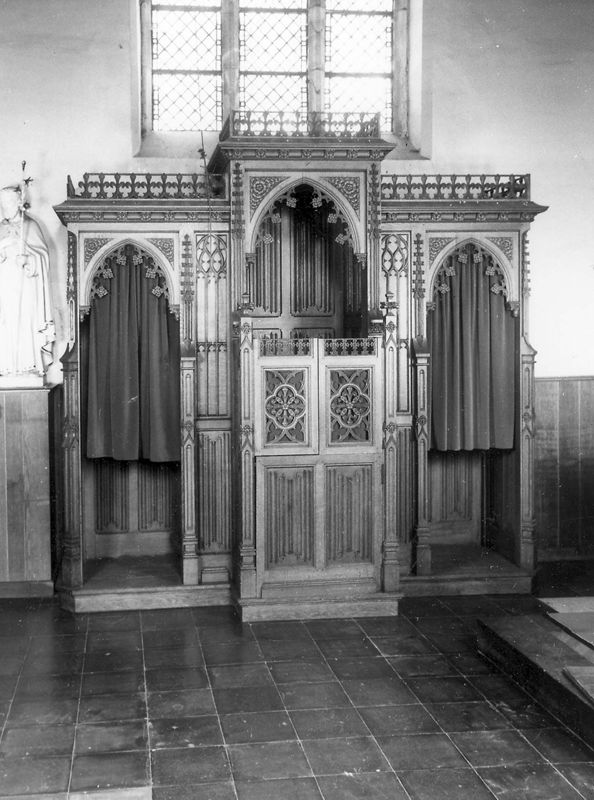 confessionnal / Kerk Sint-Martinus[Vurste]