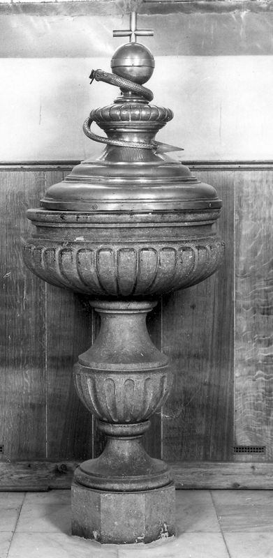 fonts baptismaux / Kerk Sint-Martinus[Vurste]