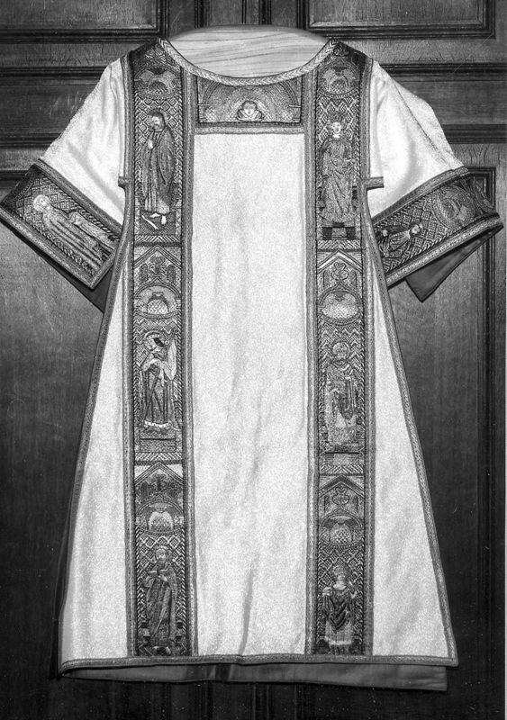vêtement liturgique / Kerk Onze-Lieve-Vrouw[Scherpenheuvel]