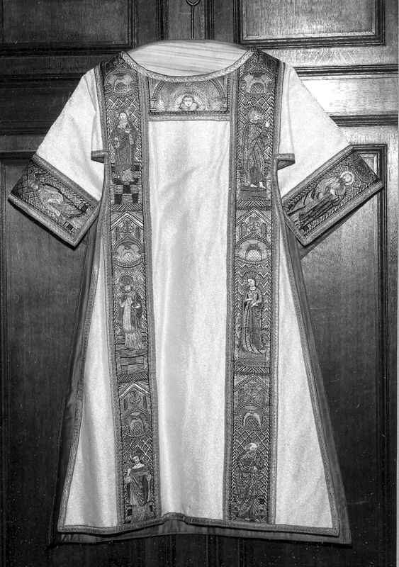 vêtement liturgique / Kerk Onze-Lieve-Vrouw[Scherpenheuvel]