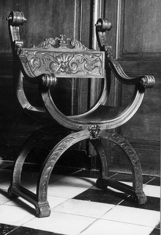 fauteuil[meuble] / Kerk Sint-Stefaan[Oppem(Meise)]