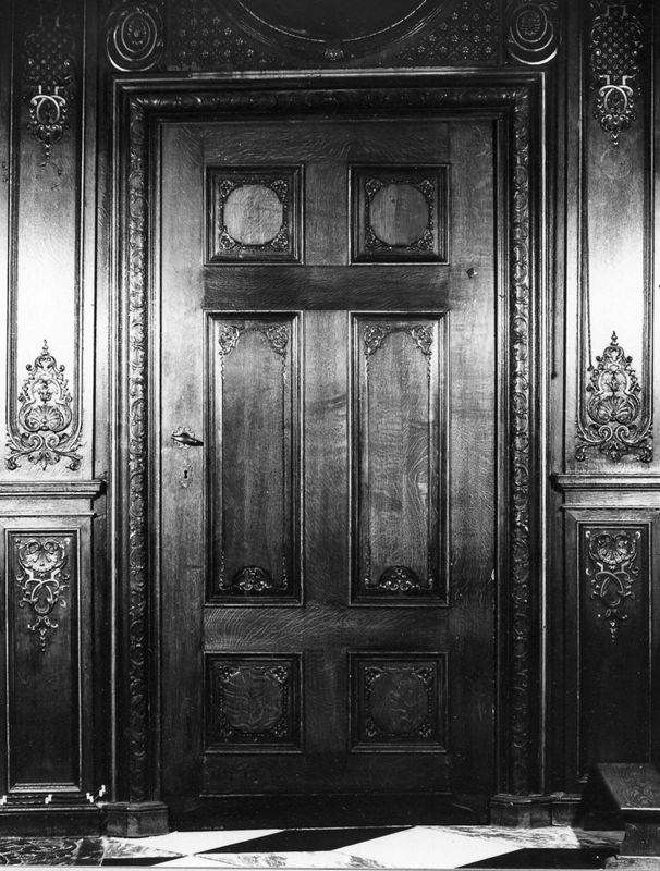 porte à un battant / Eglise Saint-Etienne[Wandre]