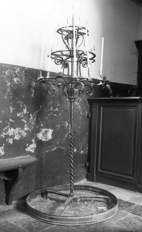 porte-cierges en couronne / Kapel Sint-Margareta[Wijlegem]