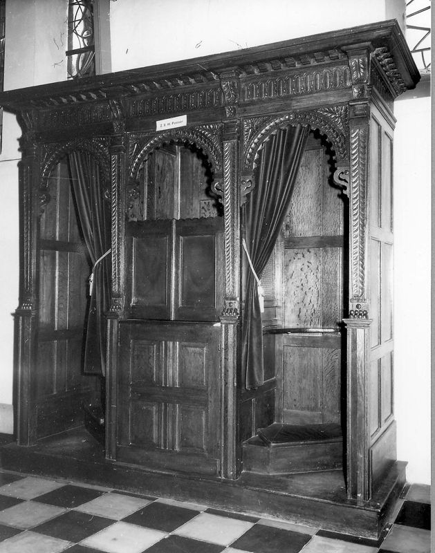 confessionnal / Kerk Sint-Mattheus[Munkzwalm]