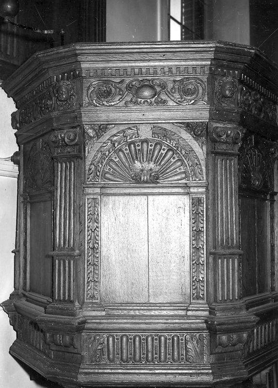 chaire de vérité / Kerk Sint-Pietersbanden[Dikkele]