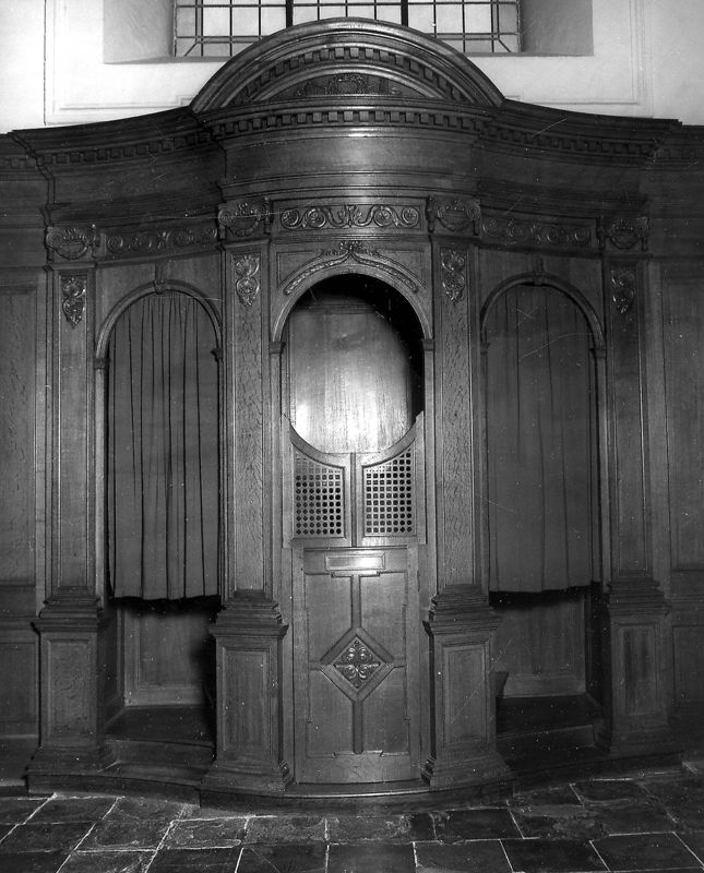 confessionnal / Kerk Sint-Christoffel[Evergem]