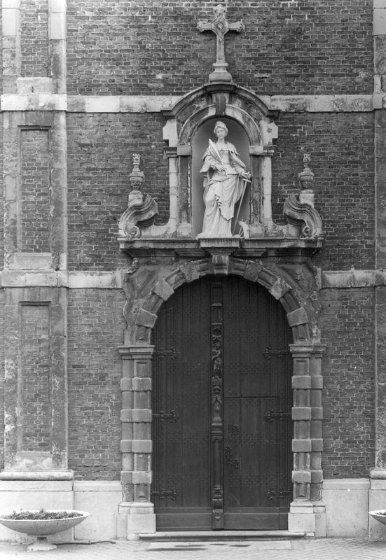 portail d'église / Kerk Sint-Catharina[Wondelgem]