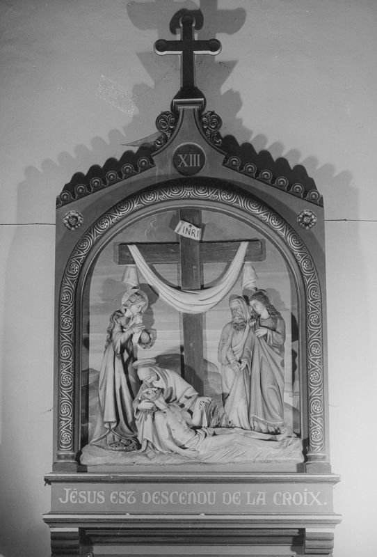 chemin de croix / Eglise Saint-Jacques[Harzé]