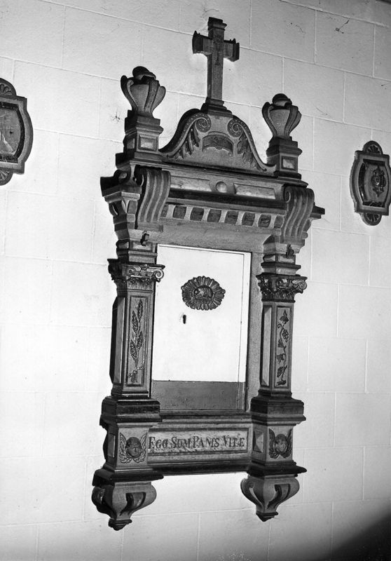 tabernacle mural / Eglise Saint-Léger[Ghislage]