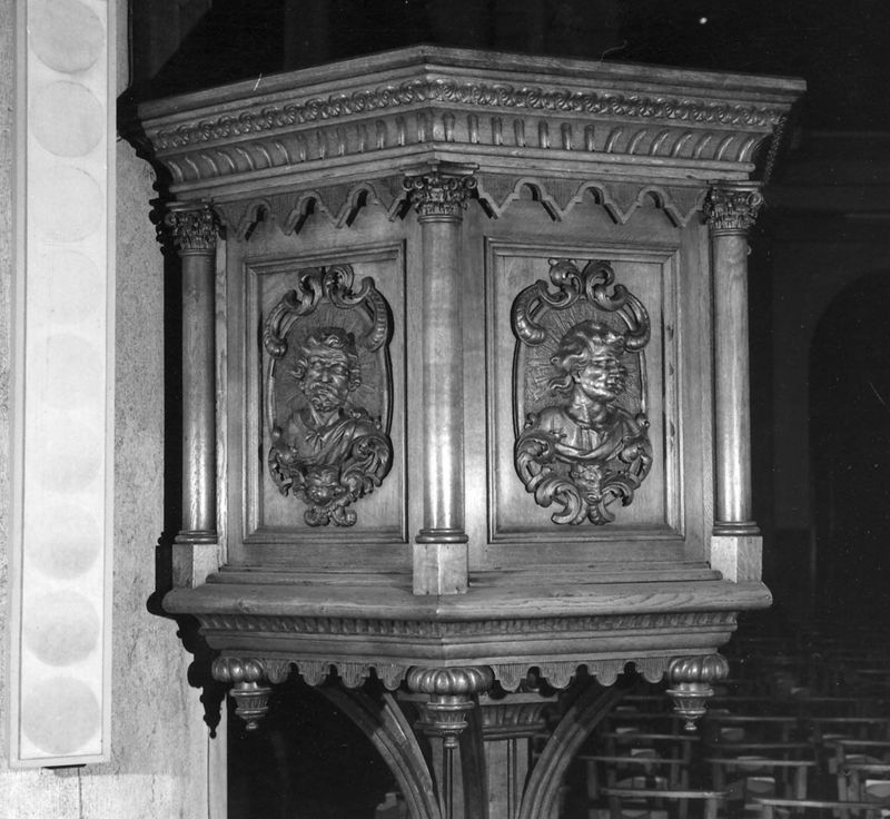 chaire de vérité / Eglise Saint-Remi[Cuesmes]