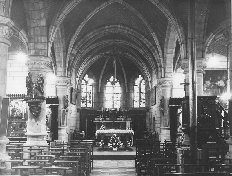 église en croix / Kerk Sint-Jan-Baptist[Relegem]