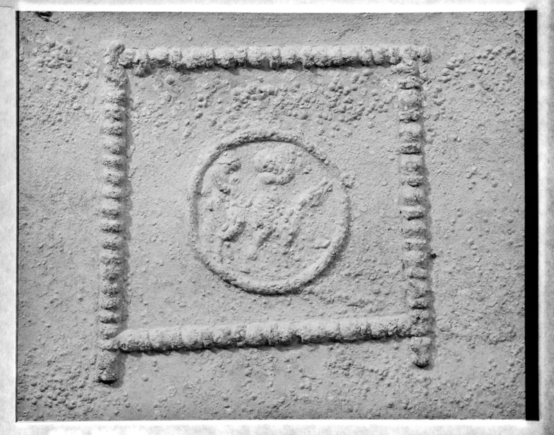 sarcophage de la nécropole romaine de la rue Perdue