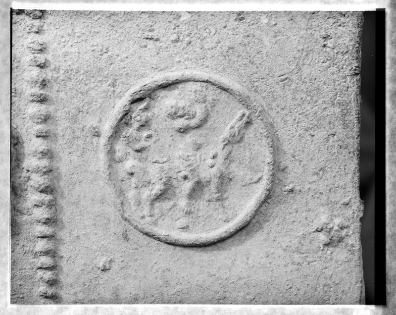 sarcophage de la nécropole romaine de la rue Perdue