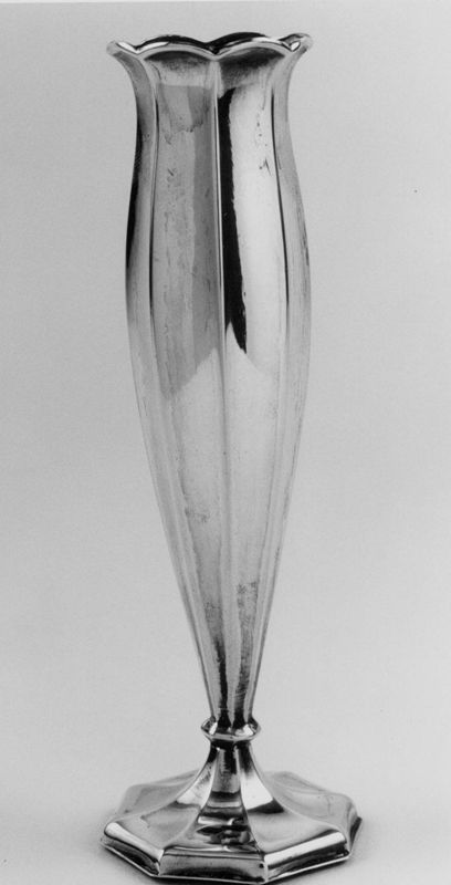 vase à fleurs / Design museum