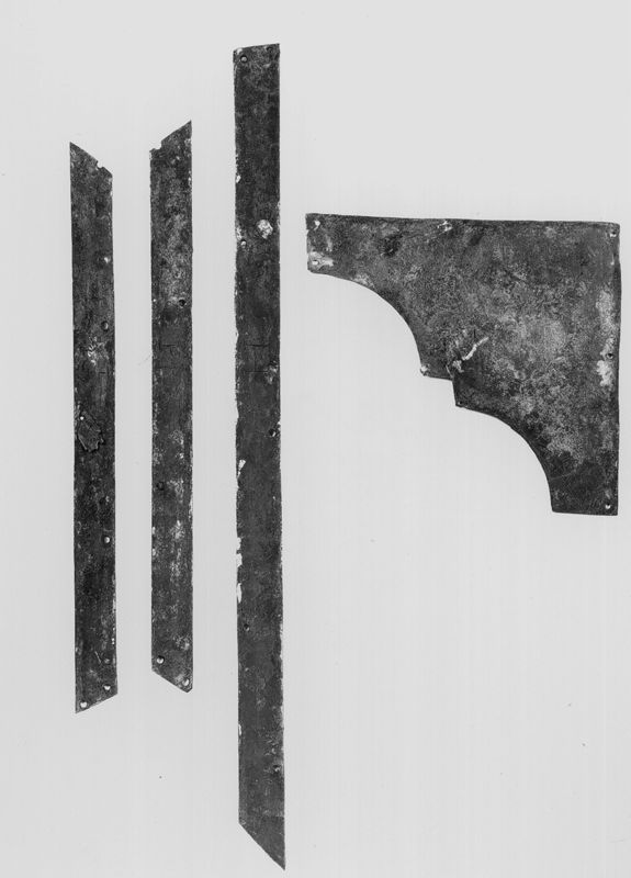 Reliquaire de saint Gondulphe en forme de pignon de châsse