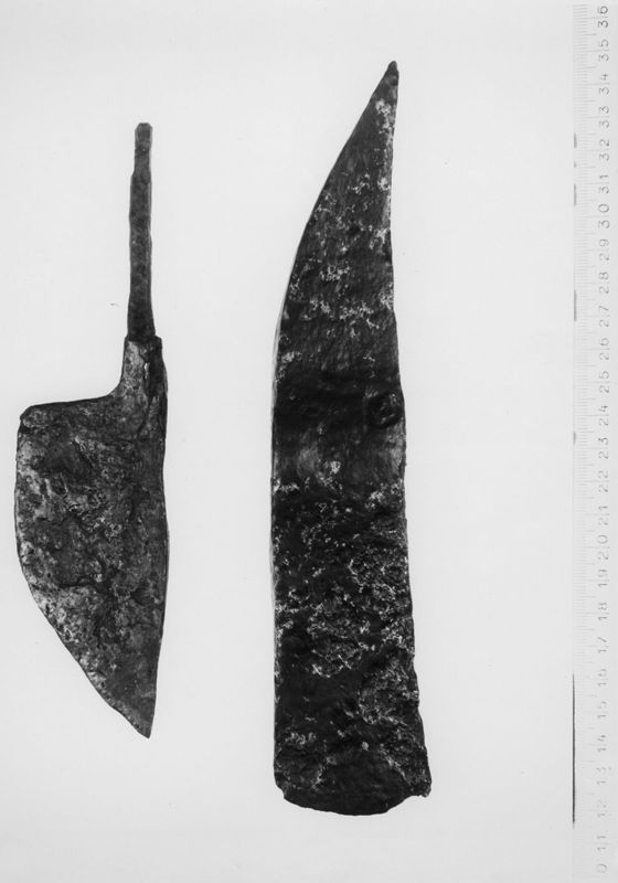 hache[arme] / ARC - HAB (Groupe Archéologique de Habay) A.S.B.L.
