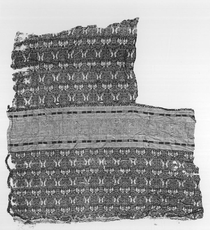 textile[fragment] / Trésor de la Cathédrale Saint-Paul