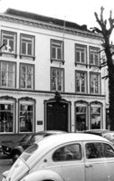 T001135