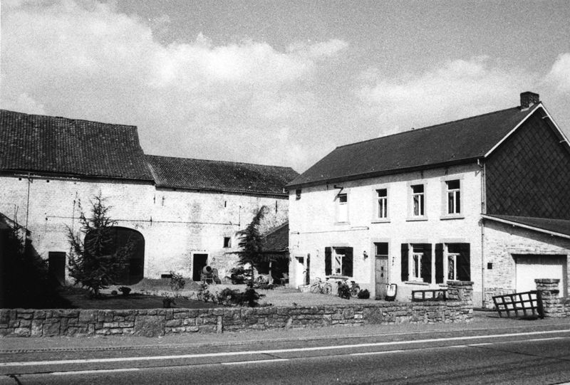 ferme ouverte / Construction[Zétrud-Lumay]